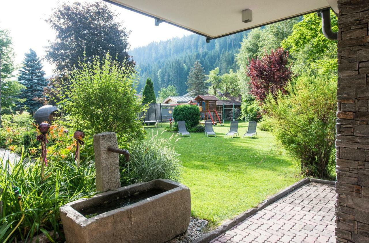 Aparthotel Kristall Altenmarkt im Pongau Exterior foto